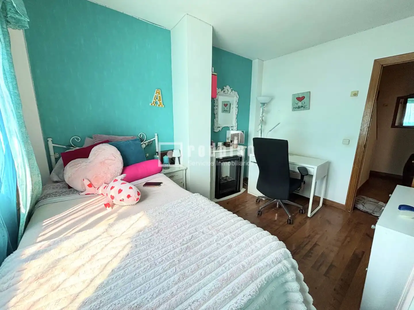 Habitación de Casa o chalet en venta en Colmenar Viejo con Aire acondicionado, Calefacción y Jardín privado