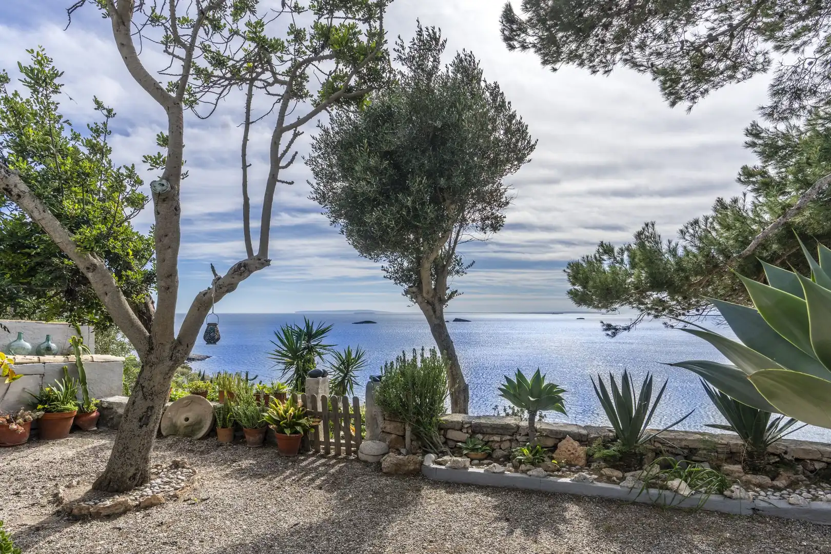 Jardí de Finca rústica en venda en Eivissa amb Aire condicionat, Calefacció i Jardí privat