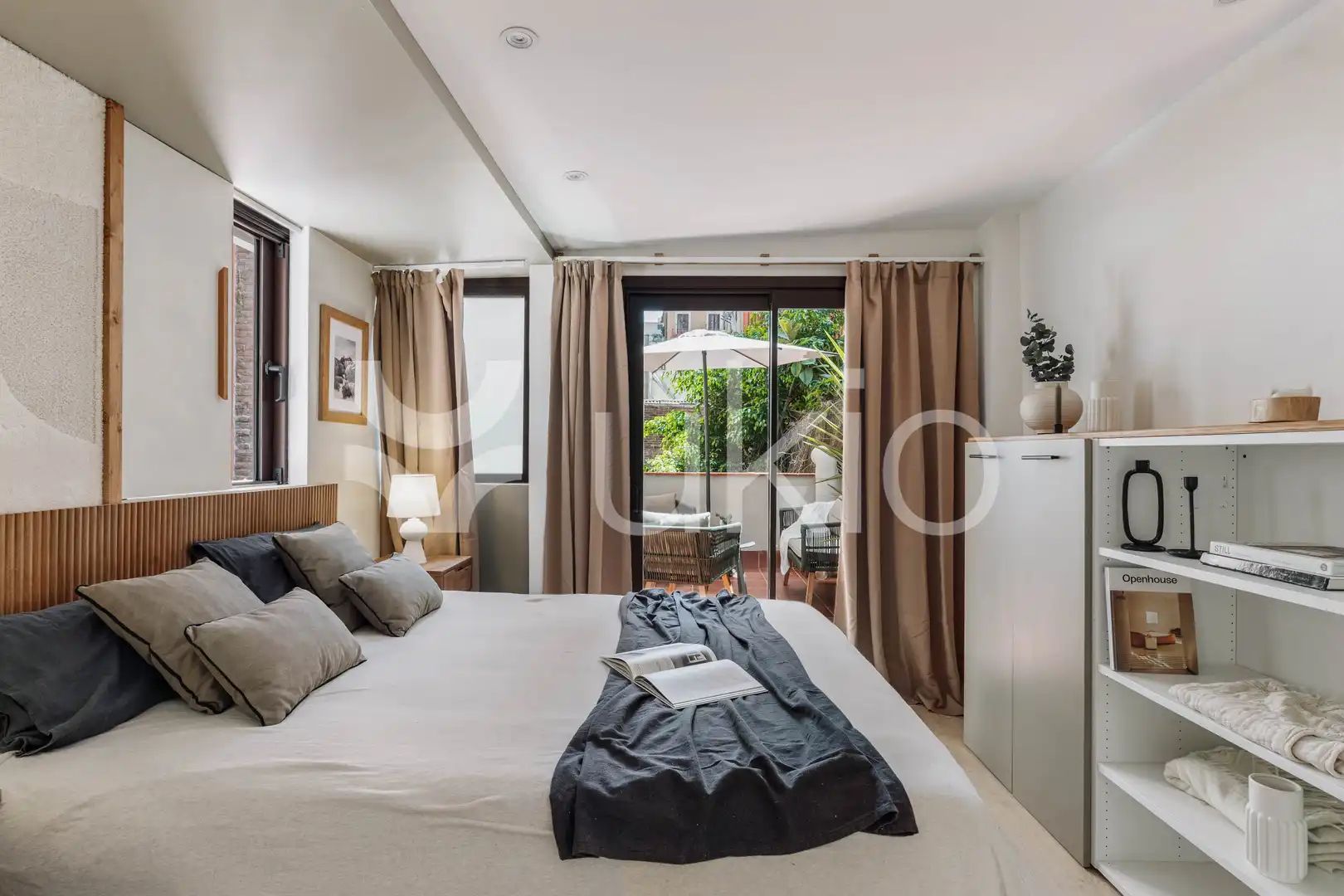 Bedroom of Apartments for rent in Barcelona  with Air Conditioner, Heating and Terrace