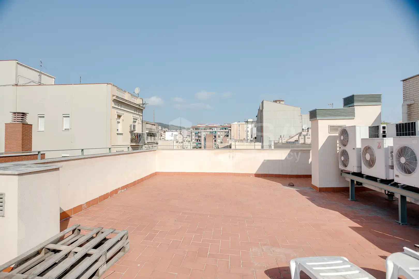 Terrassa de Pis en venda en Barcelona amb Piscina
