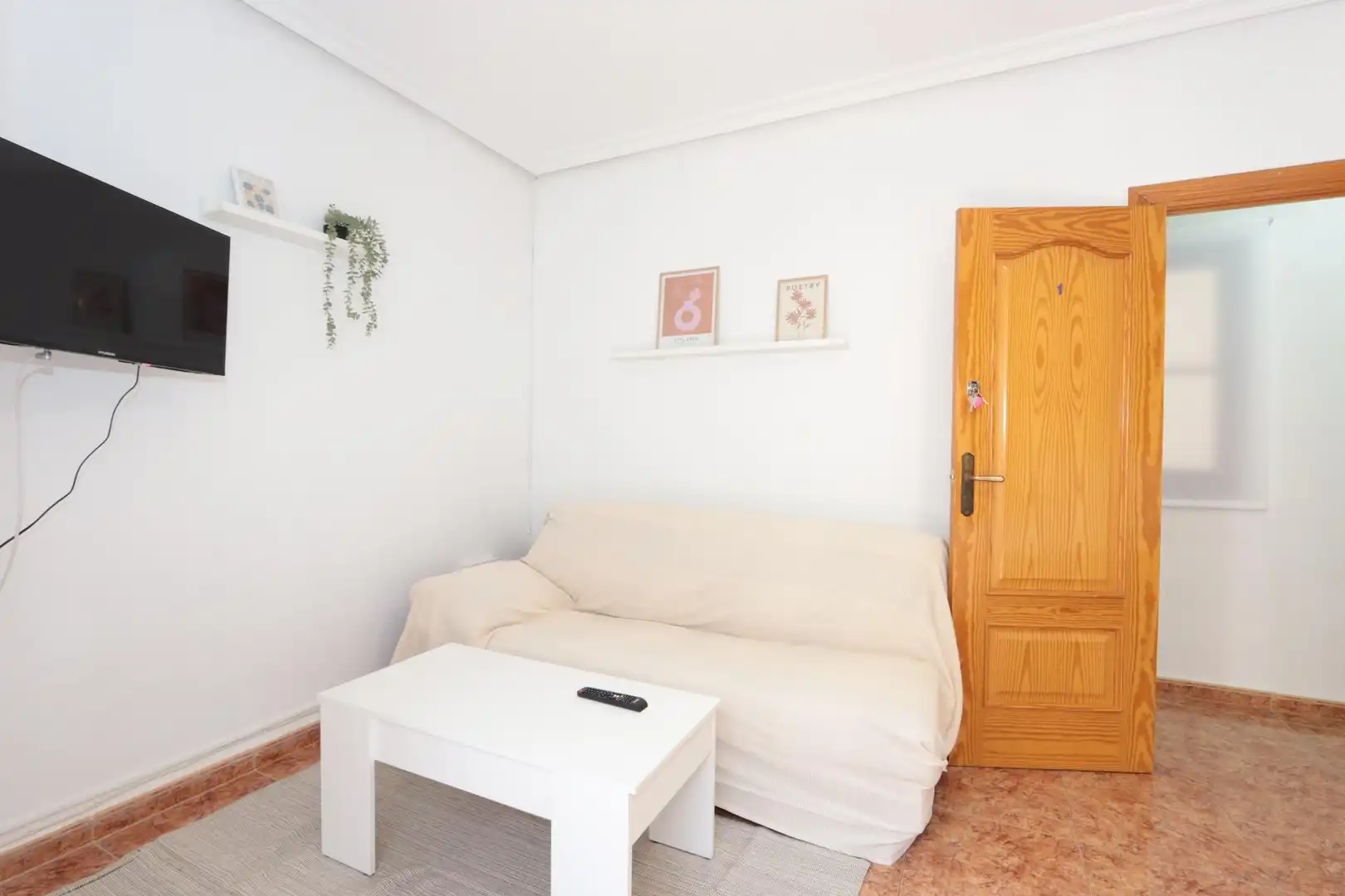 Sala de estar de Piso para compartir en Cartagena con Amueblado y Balcón