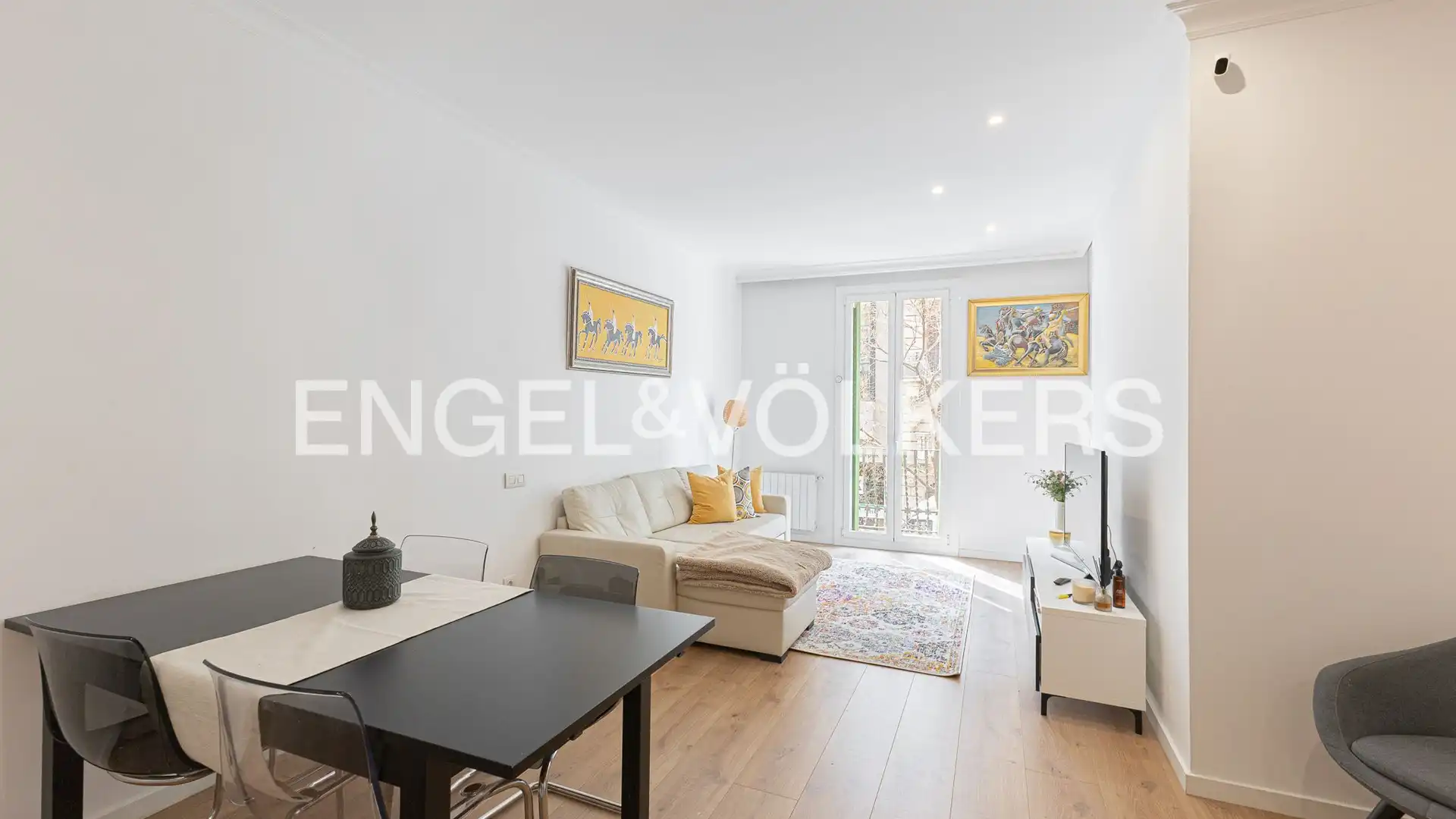 Sala de estar de Piso en venta en  Barcelona Capital con Calefacción, Parquet y Balcón
