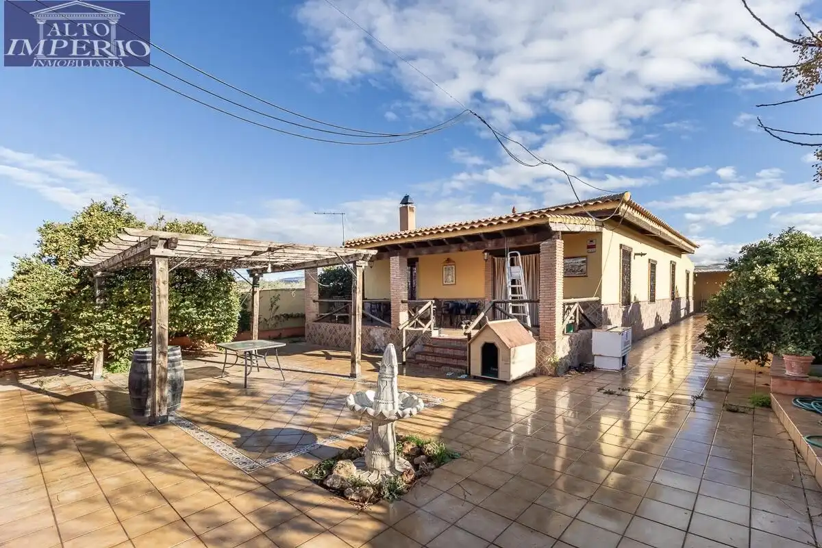 Villa mit Garten zum Verkauf in La Zubia Ciudad, imagen 2
