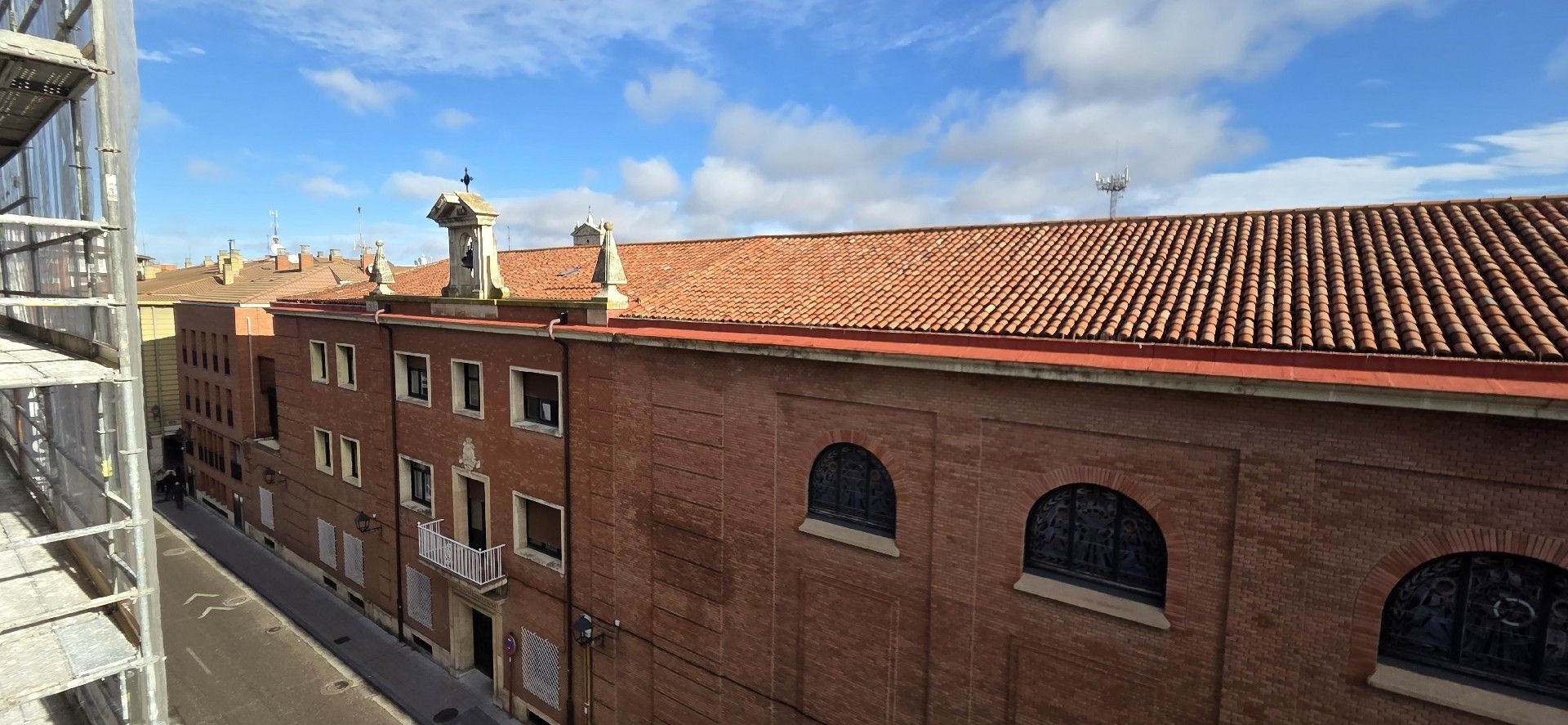 Vista exterior de Piso en venta en Palencia Capital con Calefacción