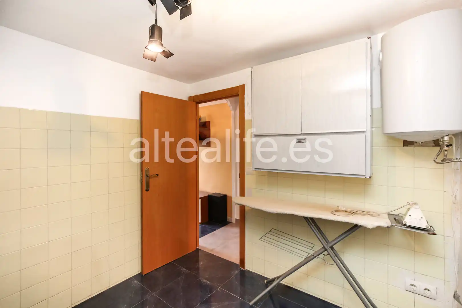 Cuina de Casa o xalet en venda en La Nucia amb Aire condicionat, Jardí privat i Terrassa