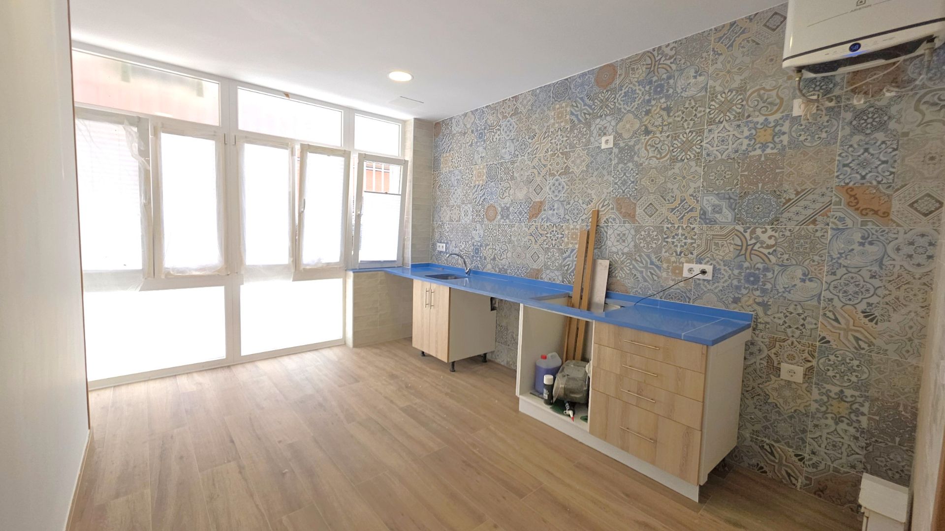 Kitchen of Planta baja to rent in  Madrid Capital  with Air Conditioner and Alarm