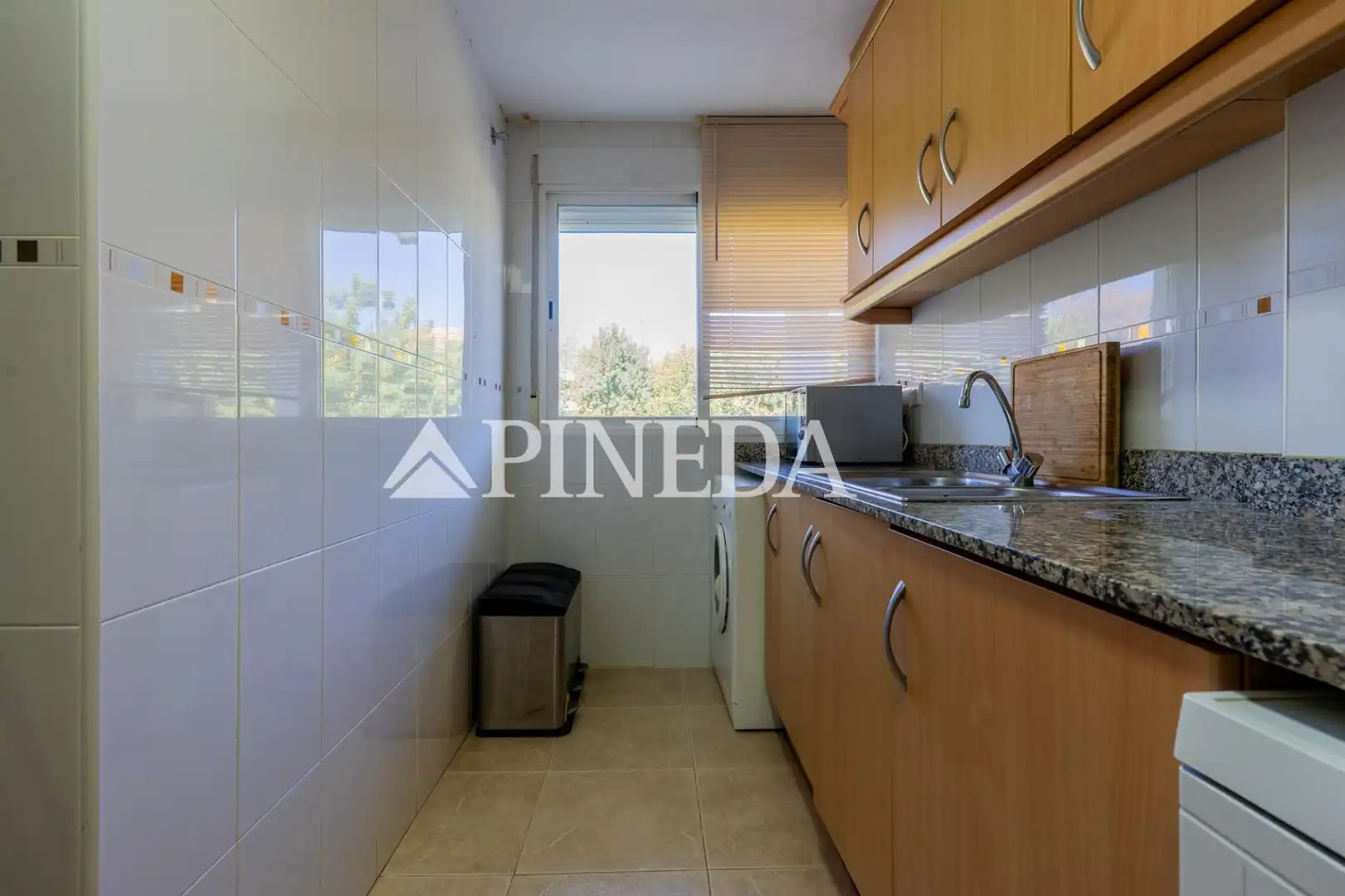 Cuina de Apartament de lloguer en Puçol amb Terrassa, Moblat i Piscina comunitària