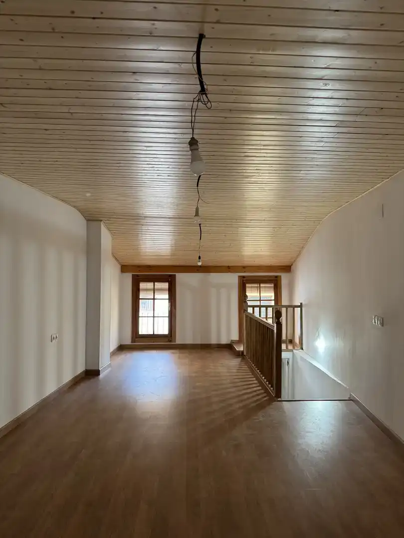 Casa adosada en venta en Torrebaja, Valencia