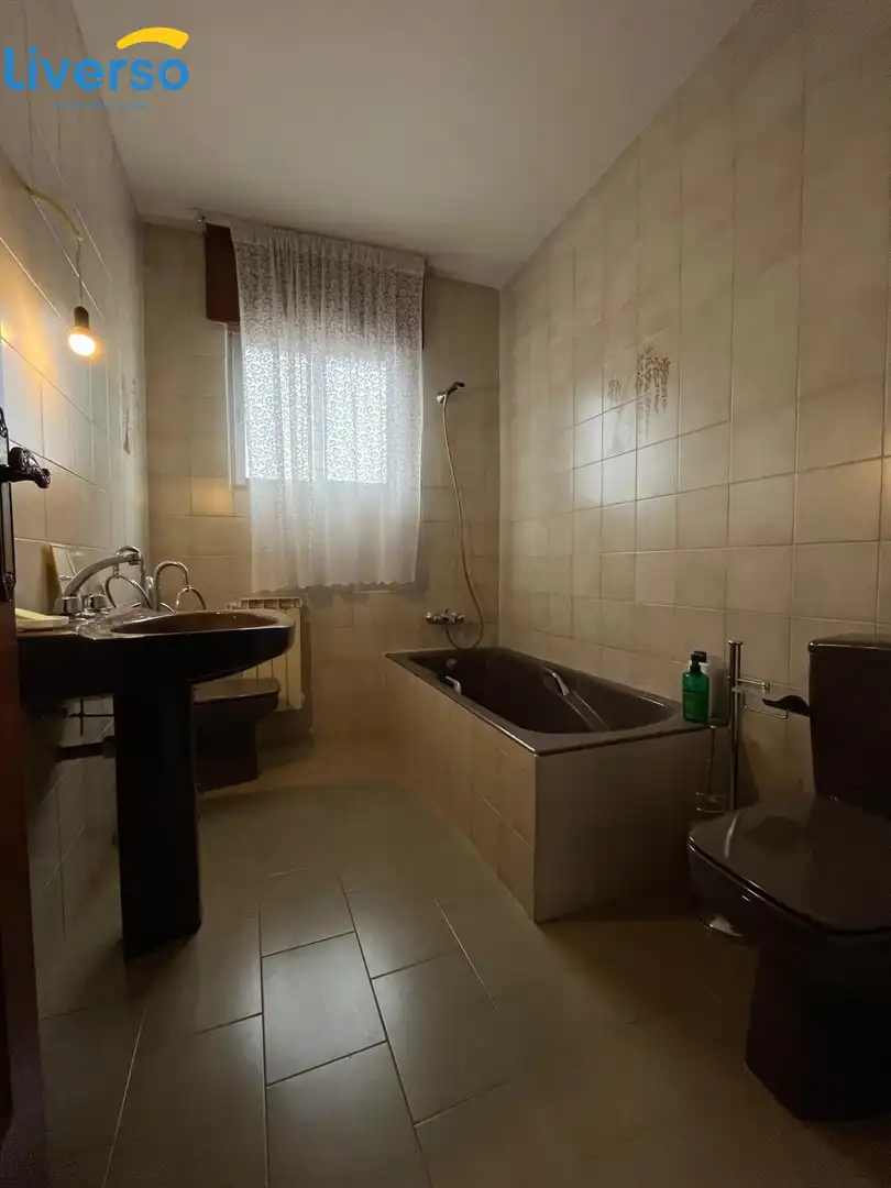 Bathroom of Houses for sale in Grisaleña  with Heating, Terrace and Storage room