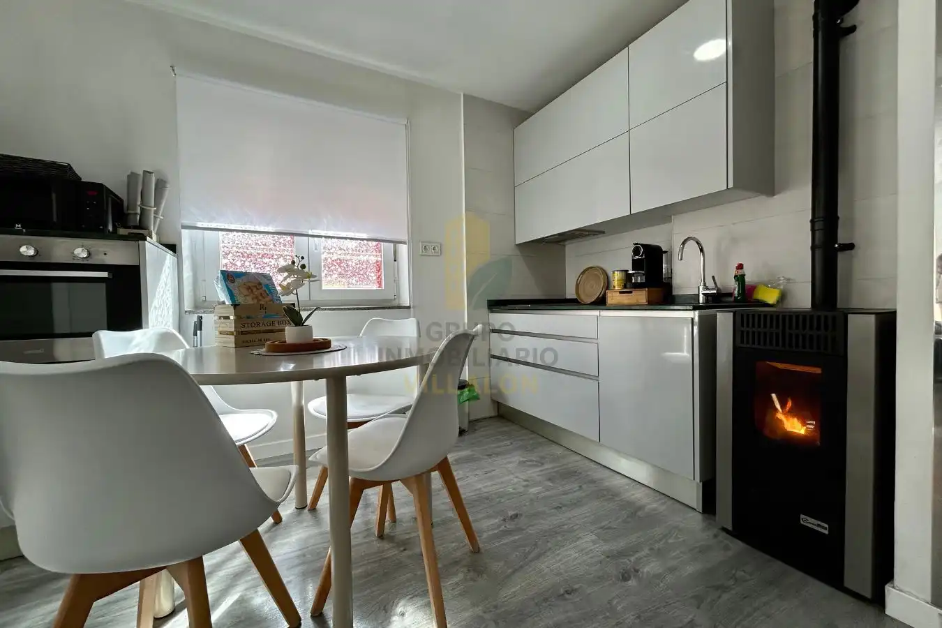 Kitchen of Flat for sale in Trobajo del Camino