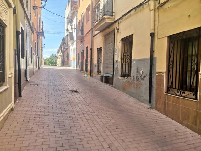 Casa adosada en Venta en Llutxent