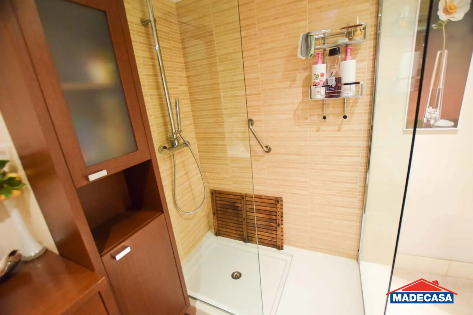 Baño de Piso en venta en Madrid con Aire acondicionado, Calefacción y Parquet