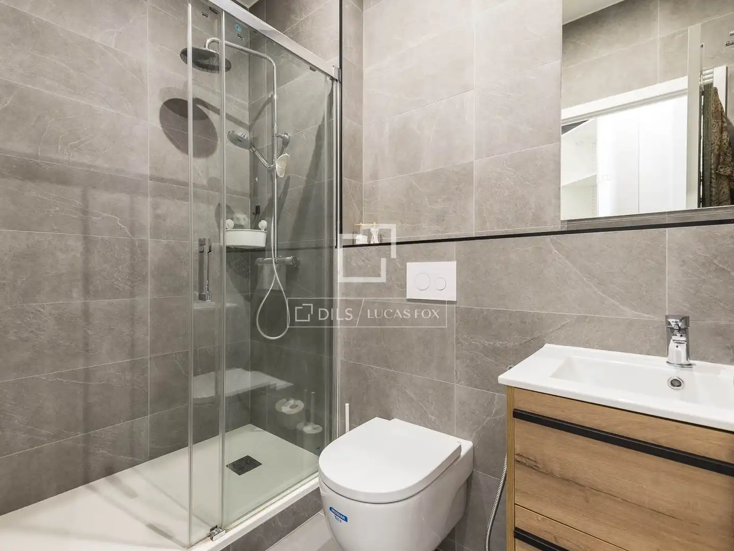 Baño de Piso en venta en Barcelona con Aire acondicionado, Calefacción y Parquet