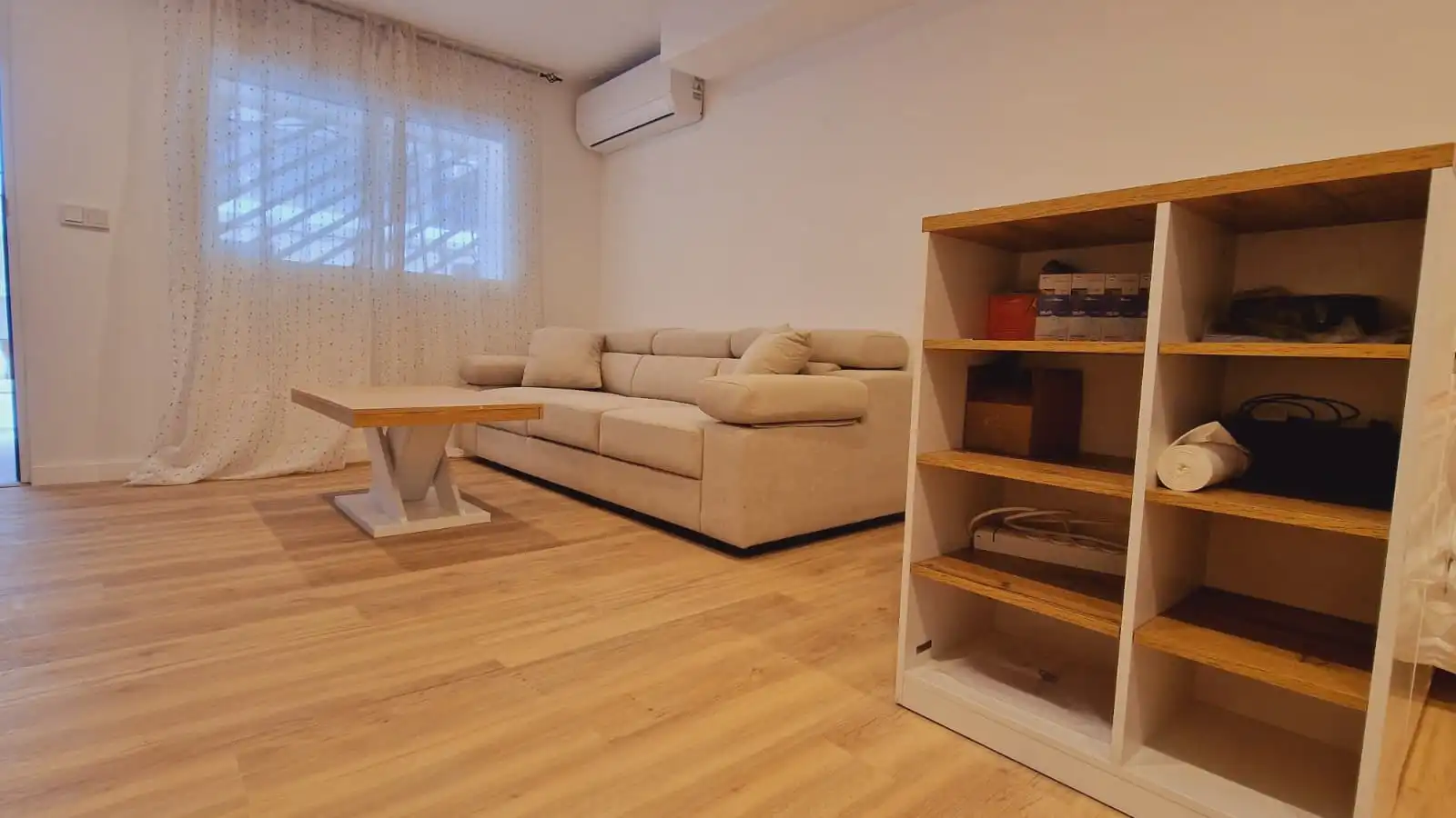 Sala d'estar de Pis de lloguer en Córdoba amb Aire condicionat, Calefacció i Terrassa