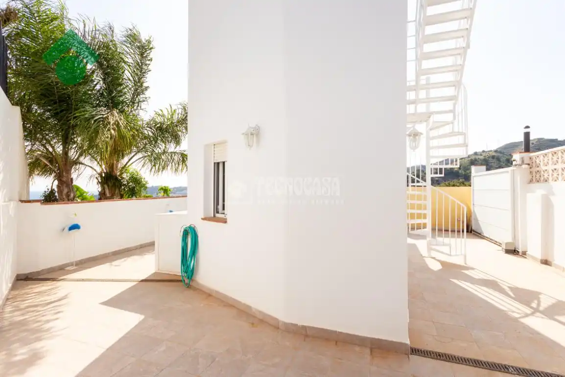 Terrace of Detached homes for sale in Almuñécar  with Furnished