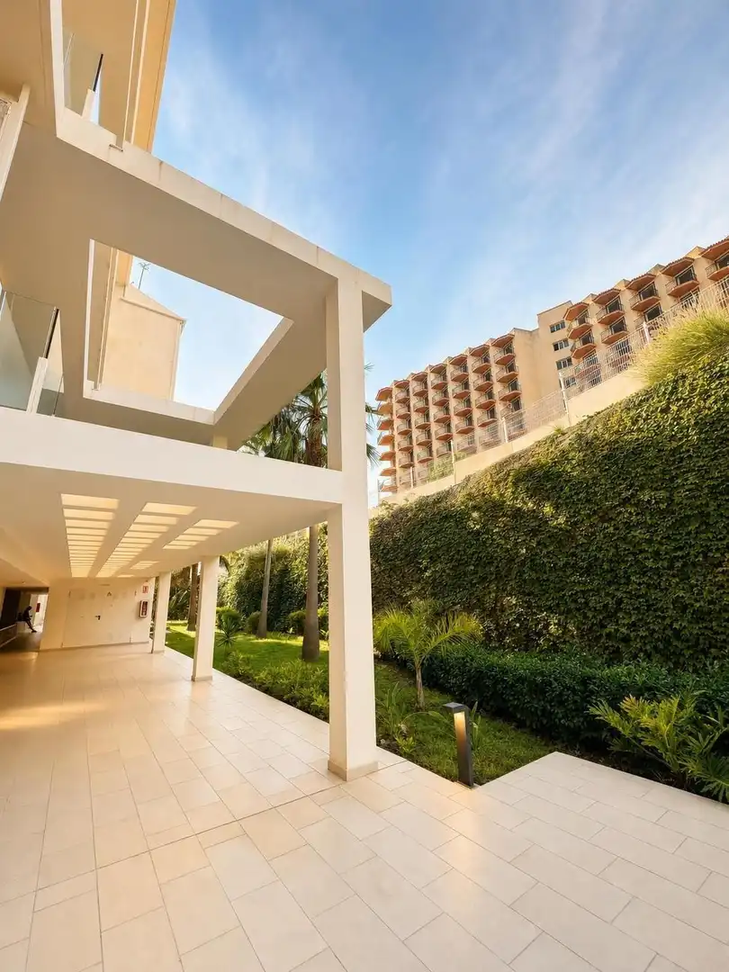 Vista exterior de Apartamento en venta en Torrequebrada