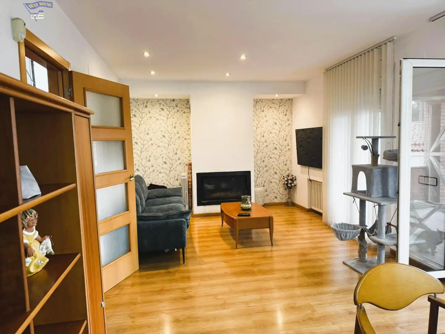 Sala de estar de Casa o chalet en venta en Barberà del Vallès con Calefacción, Jardín privado y Parquet