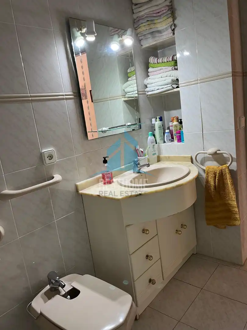 Bany de Casa adosada en venda en Sueca amb Jardí privat, Terrassa i Traster