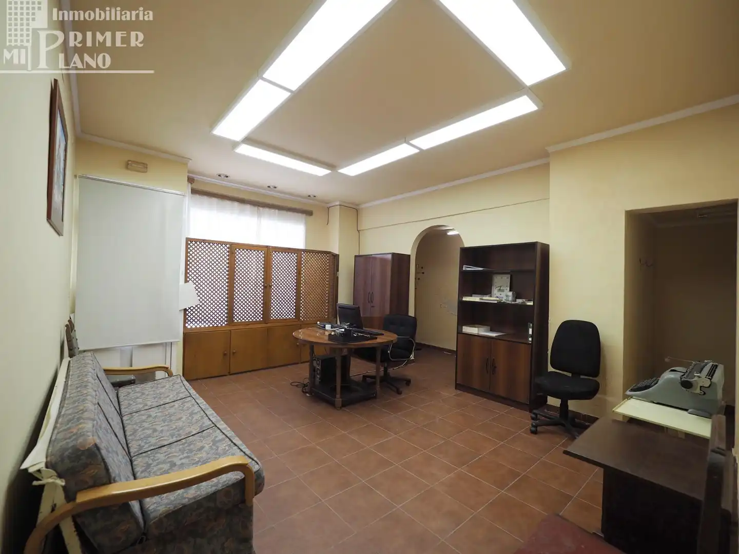 Local comercial de lloguer a Tomelloso
