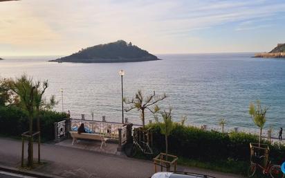 Exterior view of Flat for sale in Donostia - San Sebastián 