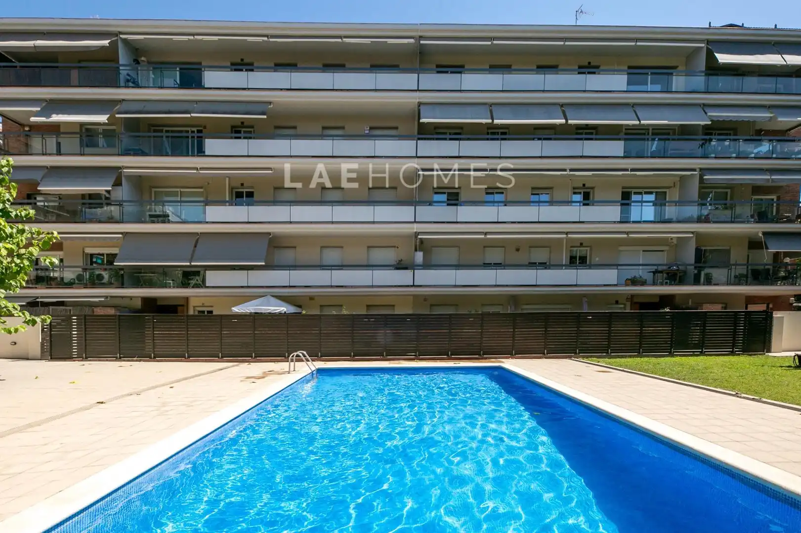 Schwimmbecken von Dachboden zum Verkauf in Sant Cugat del Vallès mit Klimaanlage, Heizung und Privatgarten