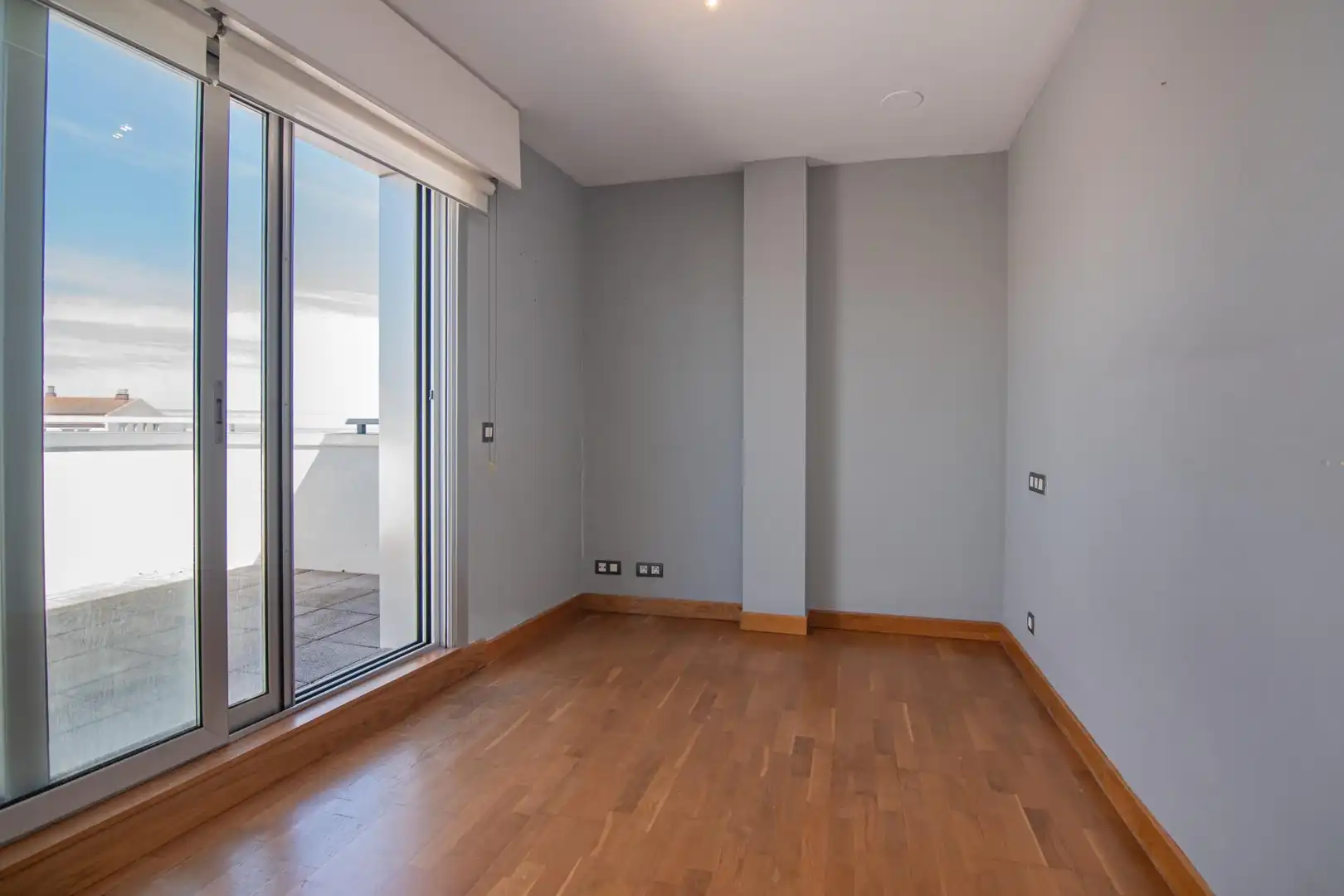 Dormitori de Àtic en venda en A Coruña Capital  amb Calefacció, Parquet i Terrassa
