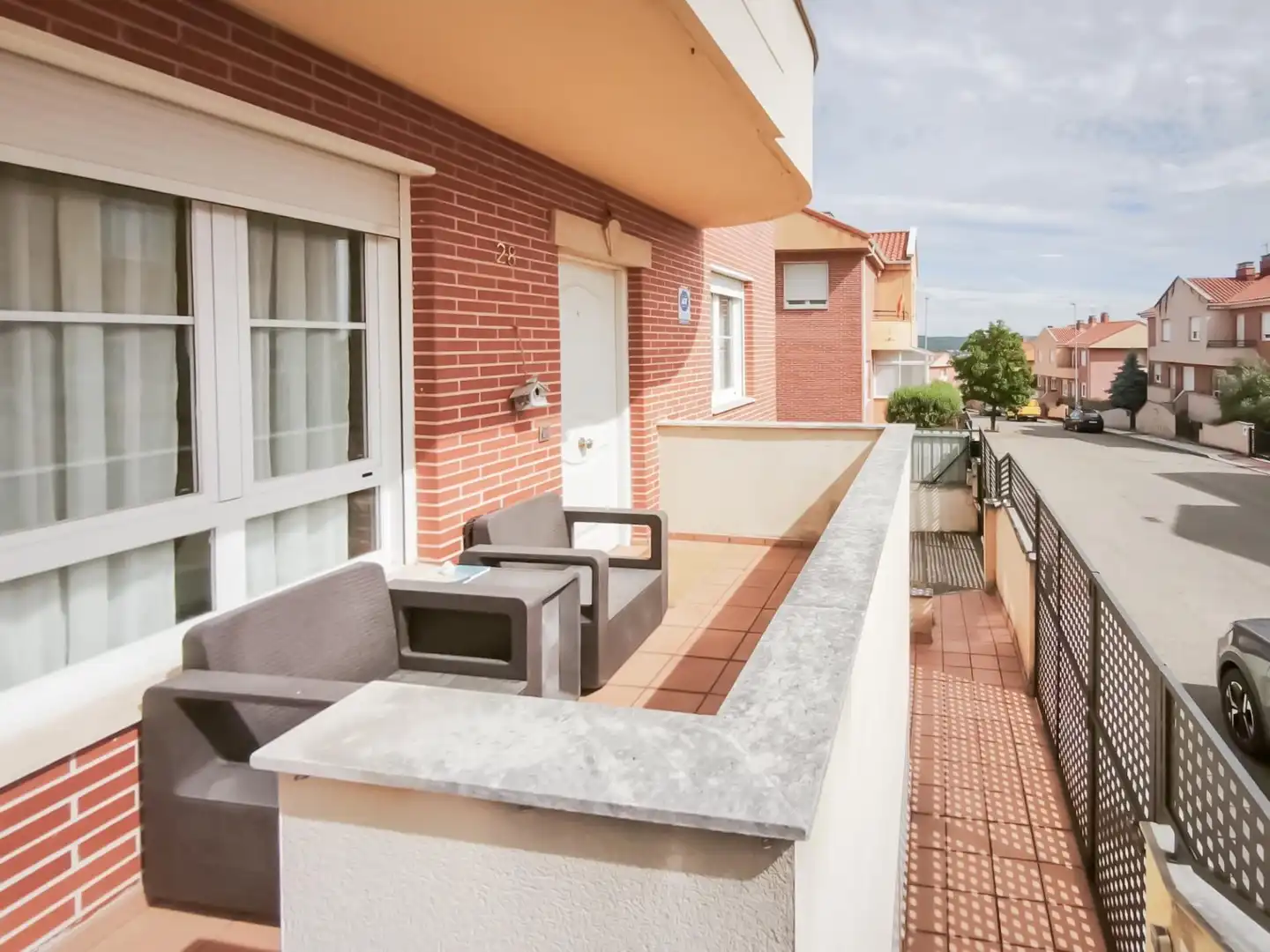 Terrassa de Casa adosada en venda en Villaquilambre amb Terrassa i Balcó
