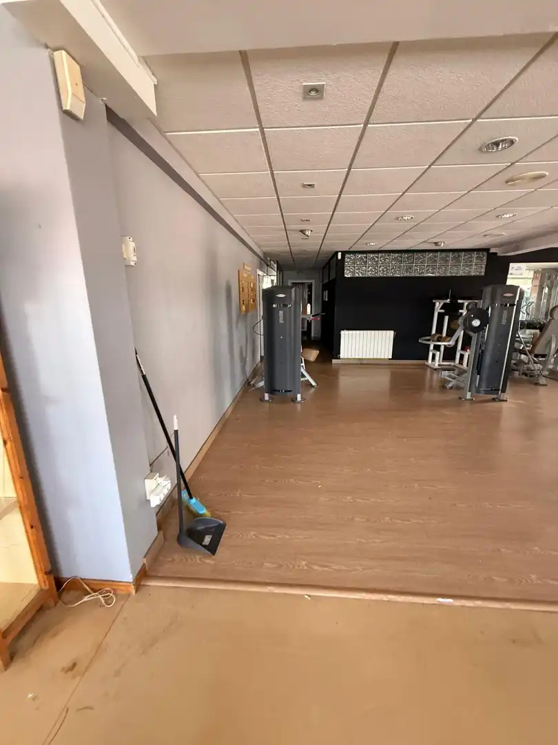Gewerbefläche zum Verkauf in Caranza, imagen 3