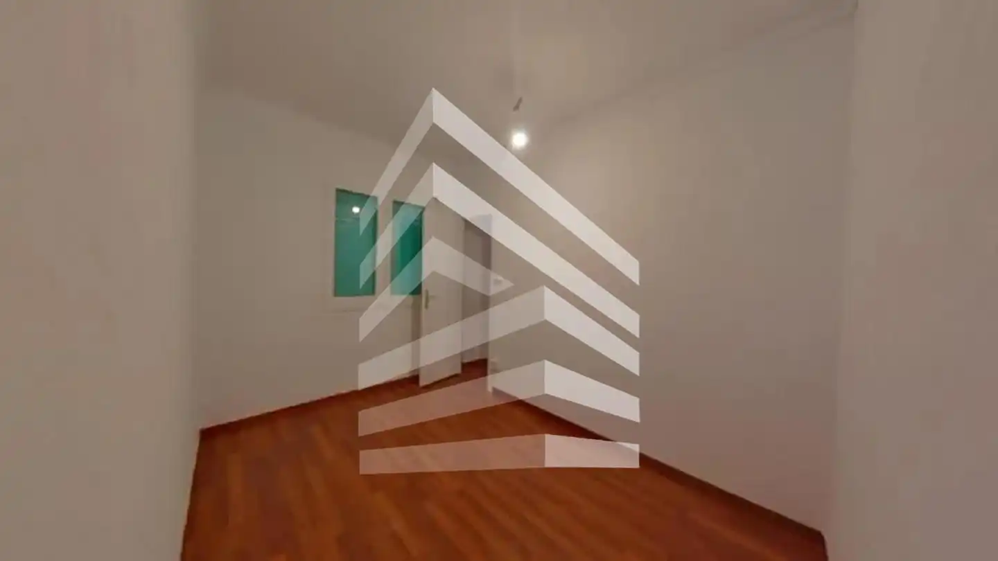 Dormitori de Planta baixa en venda en Barcelona amb Parquet