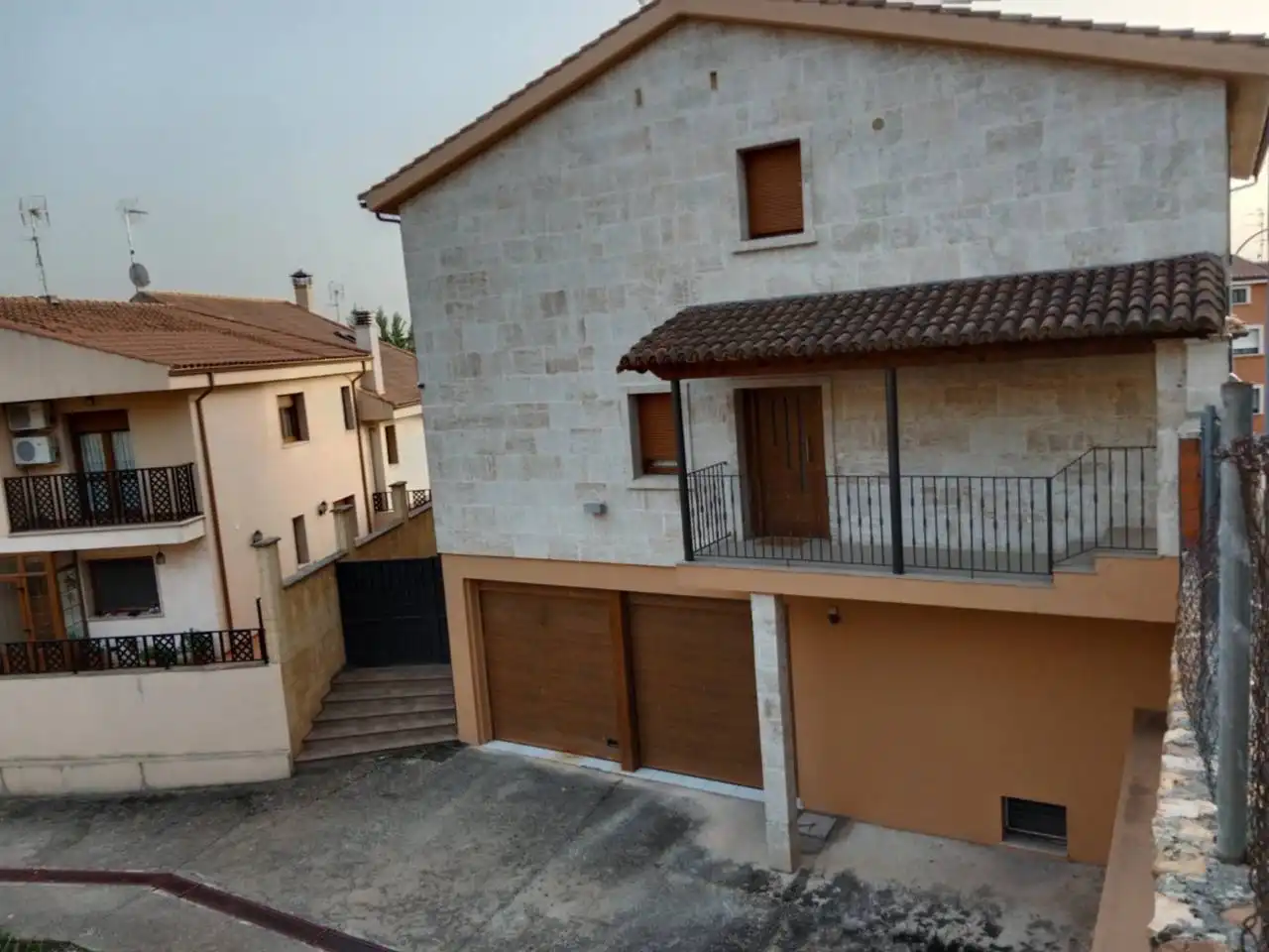 Detached house with garden for sale in Calle SANTA AGUEDA, imagen 2