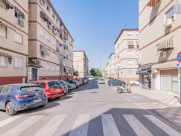 Piso con ascensor en venta en Martin Perez de Ayala 1