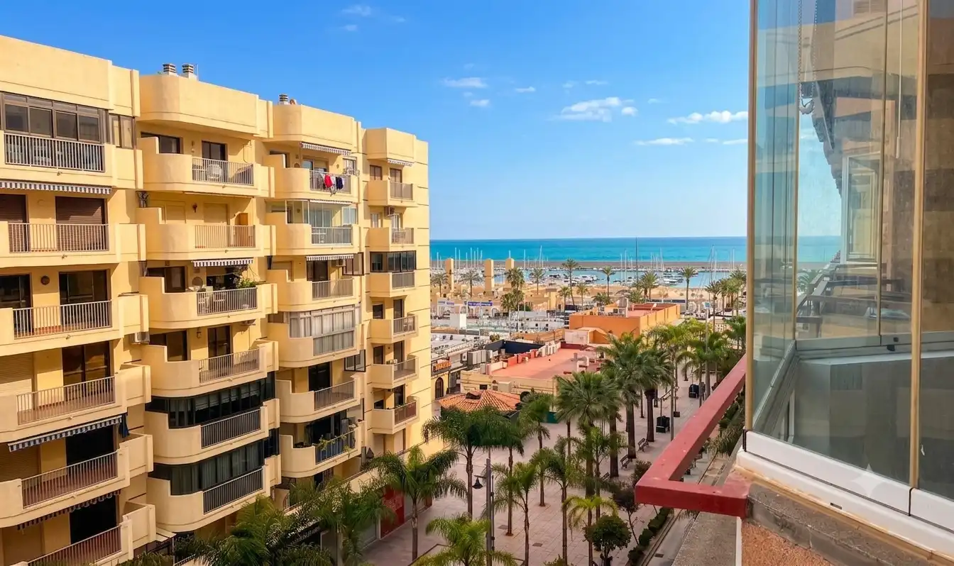 Vista exterior de Apartamento en venta en Fuengirola con Aire acondicionado, Calefacción y Terraza
