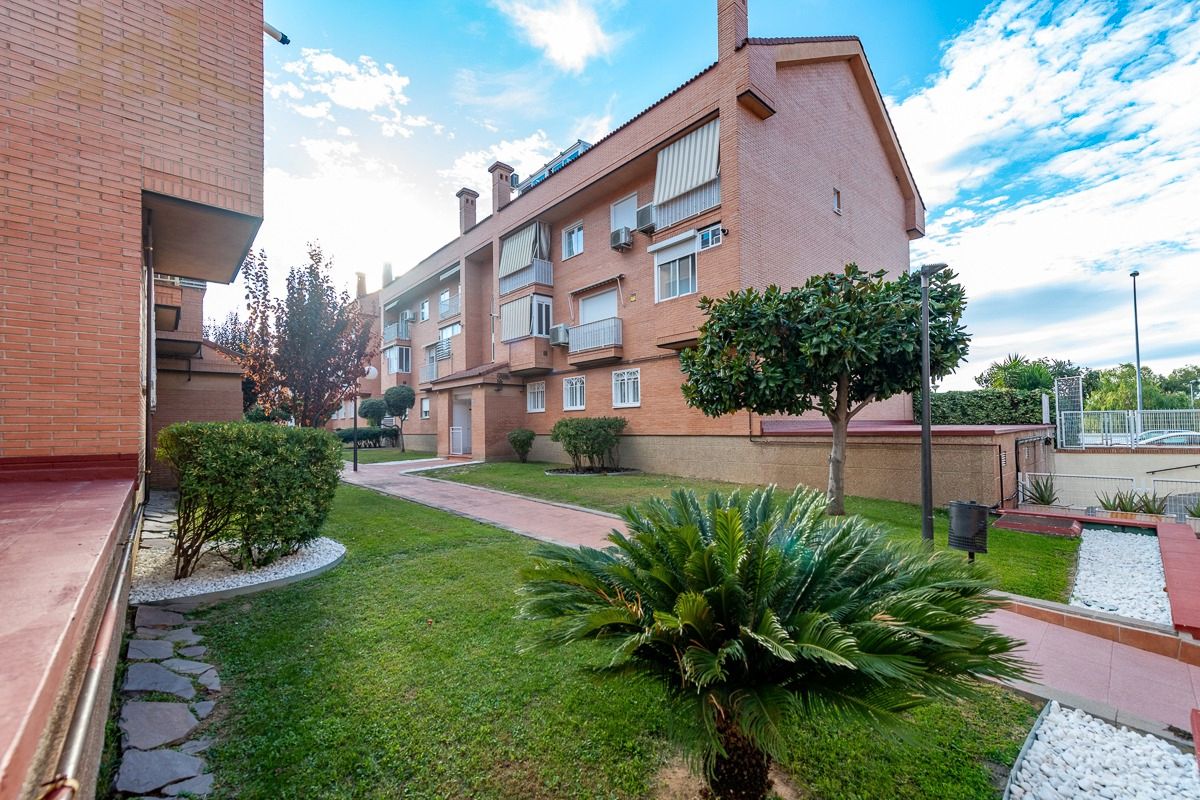 Exterior view of Flat for sale in Alcorcón  with Air Conditioner, Heating and Terrace