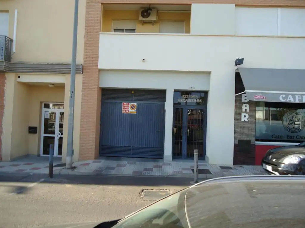 Aparcament amb ascensor en venda a Don Benito