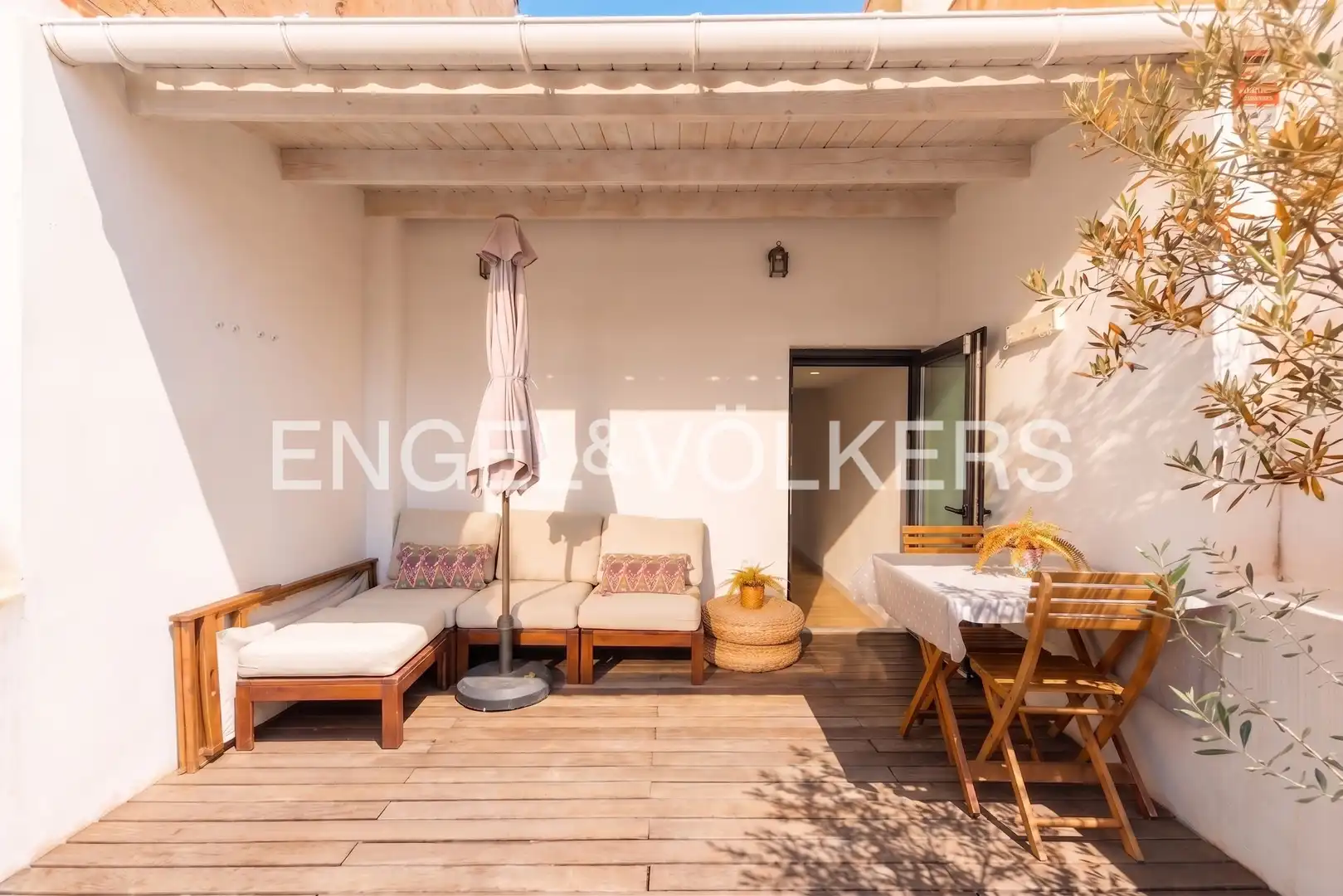 Terraza de Casa o chalet en venta en Castellón de la Plana / Castelló de la Plana con Calefacción y Balcón