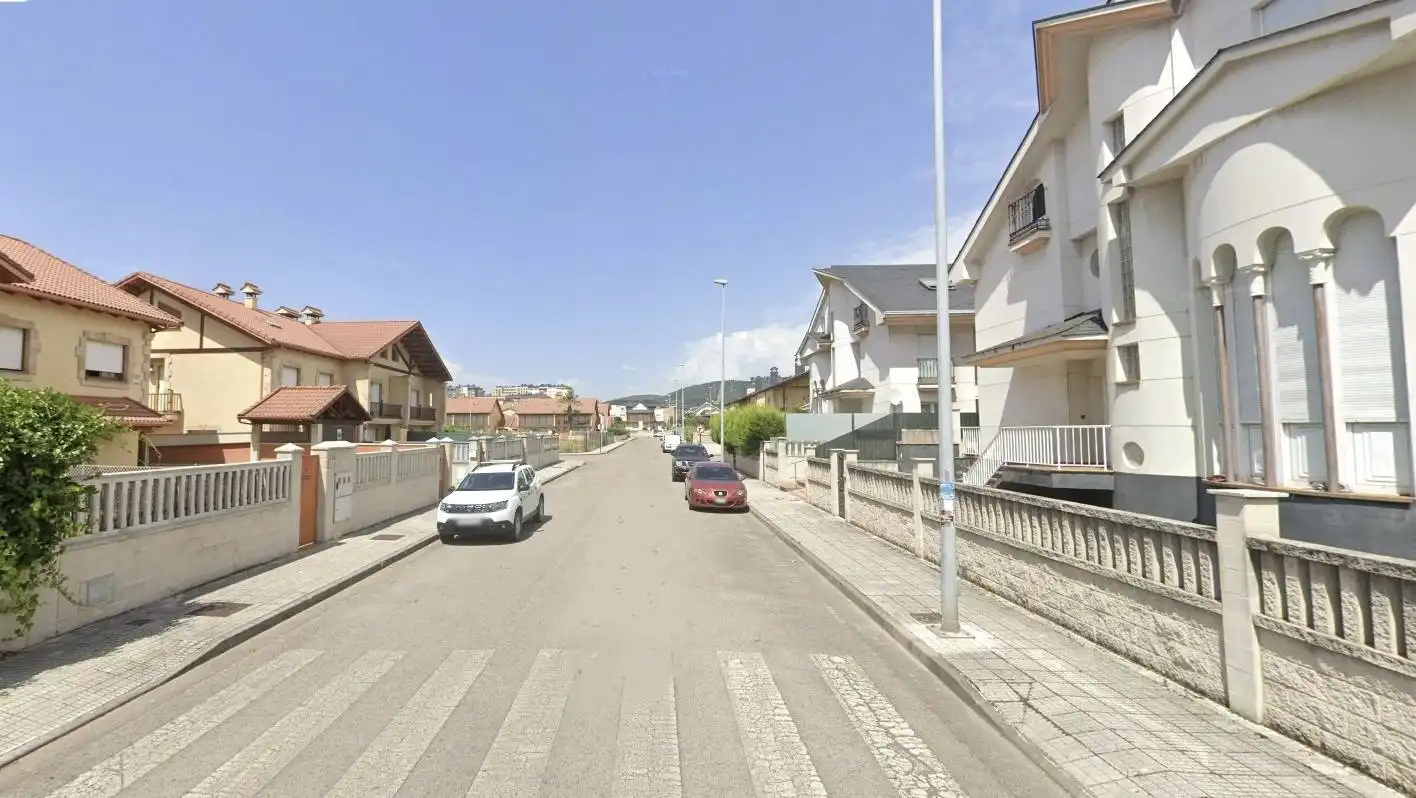 Habitatge amb piscina en venda a Calle VALENTIN GARCIA YEBRA, imagen 2