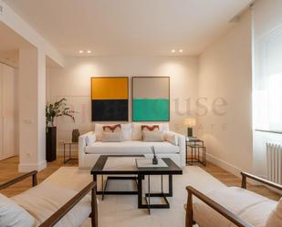 Living room of Flat for sale in  Madrid Capital  with Air Conditioner and Heating