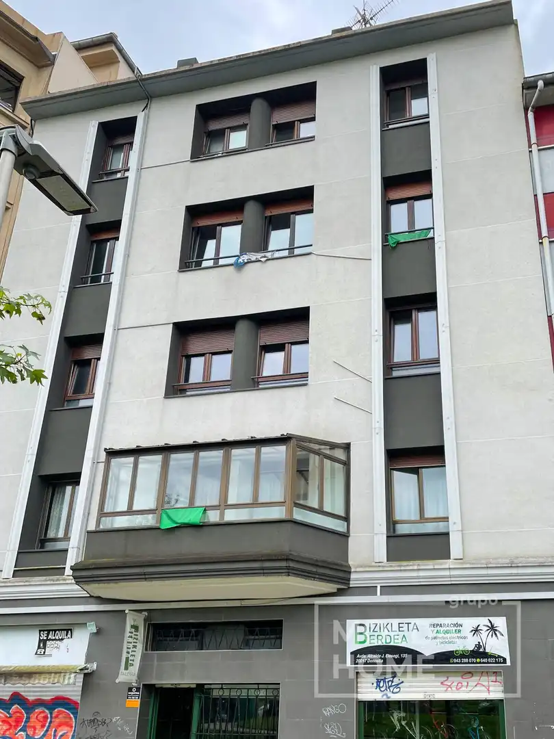 Außenansicht von Wohnung zum Verkauf in Donostia - San Sebastián  mit Heizung und Terrasse