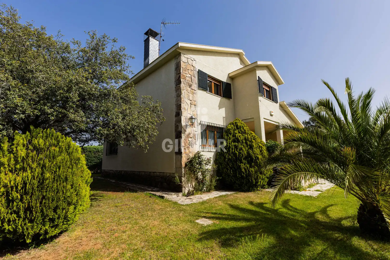 Vista exterior de Casa o chalet en venta en Galapagar con Calefacción, Jardín privado y Piscina