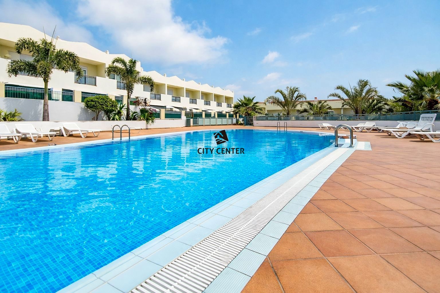 Piscina de Casa adosada en venda en Adeje amb Moblat, Balcó i Piscina comunitària