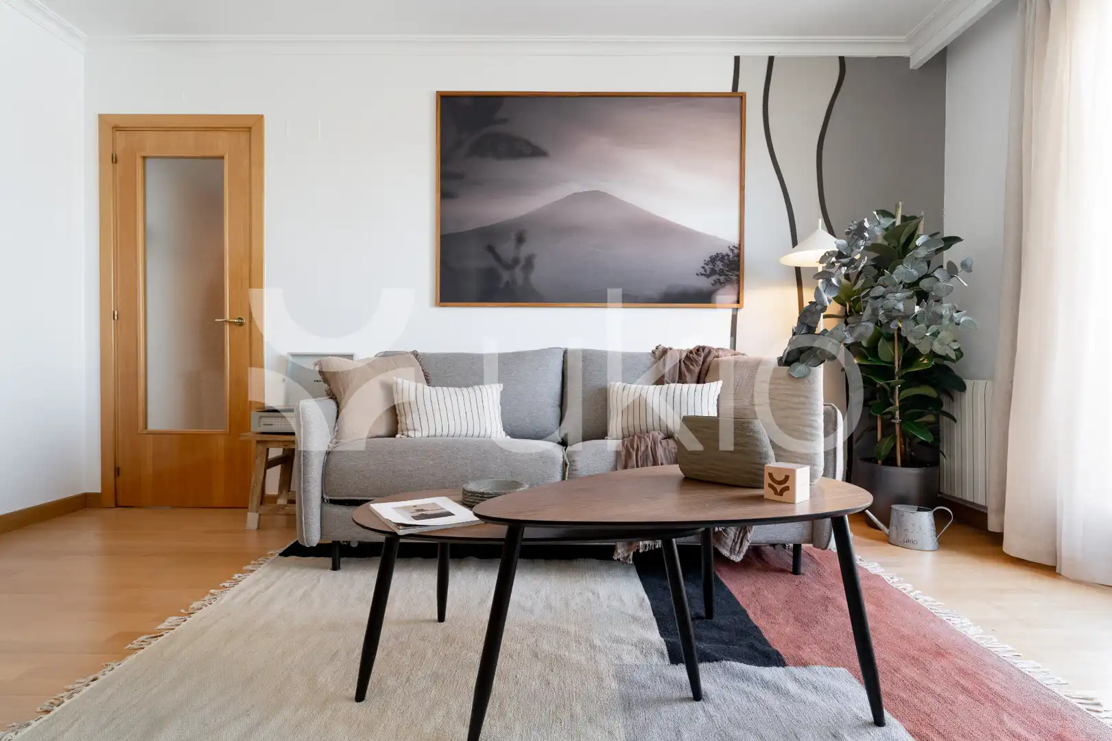 Sala d'estar de Apartament de lloguer en Madrid amb Aire condicionat, Calefacció i Moblat