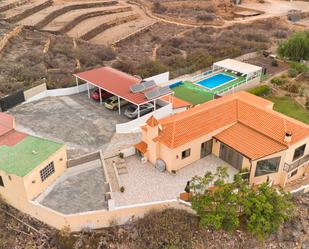 Vista exterior de Casa o xalet en venda en San Miguel de Abona amb Aire condicionat, Terrassa i Traster