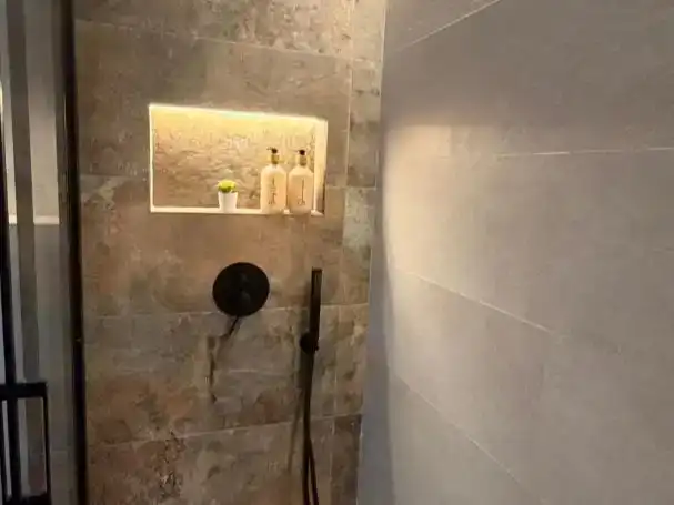 Bathroom of Flat for sale in  Lleida Capital  with Air Conditioner and Balcony