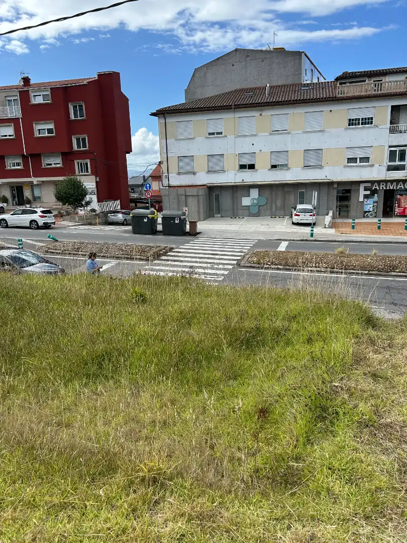 Vista exterior de Casa adosada en venda en Redondela amb Calefacció i Moblat