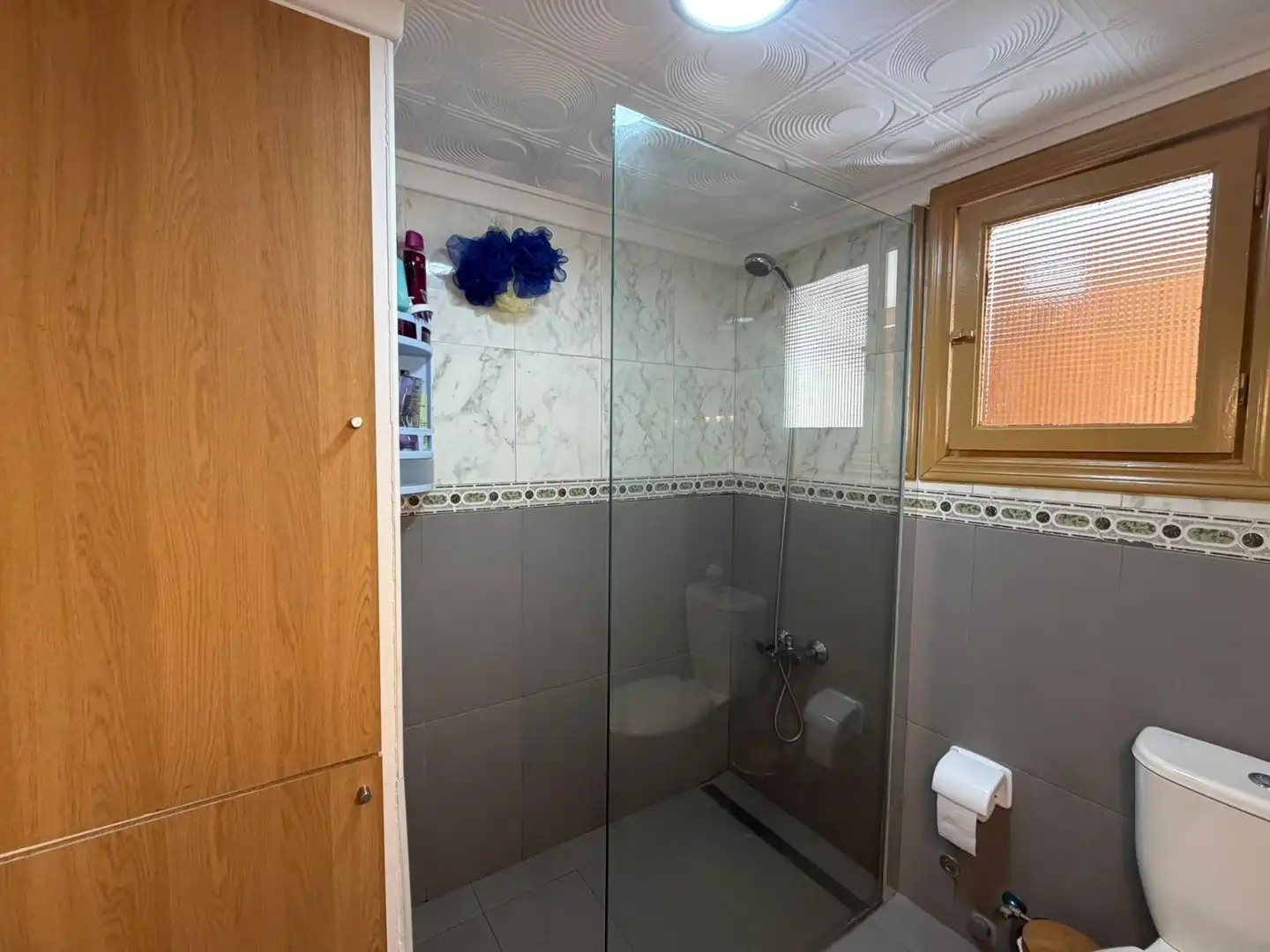 Baño de Apartamento en venta en Almoradí con Terraza, Amueblado y Balcón