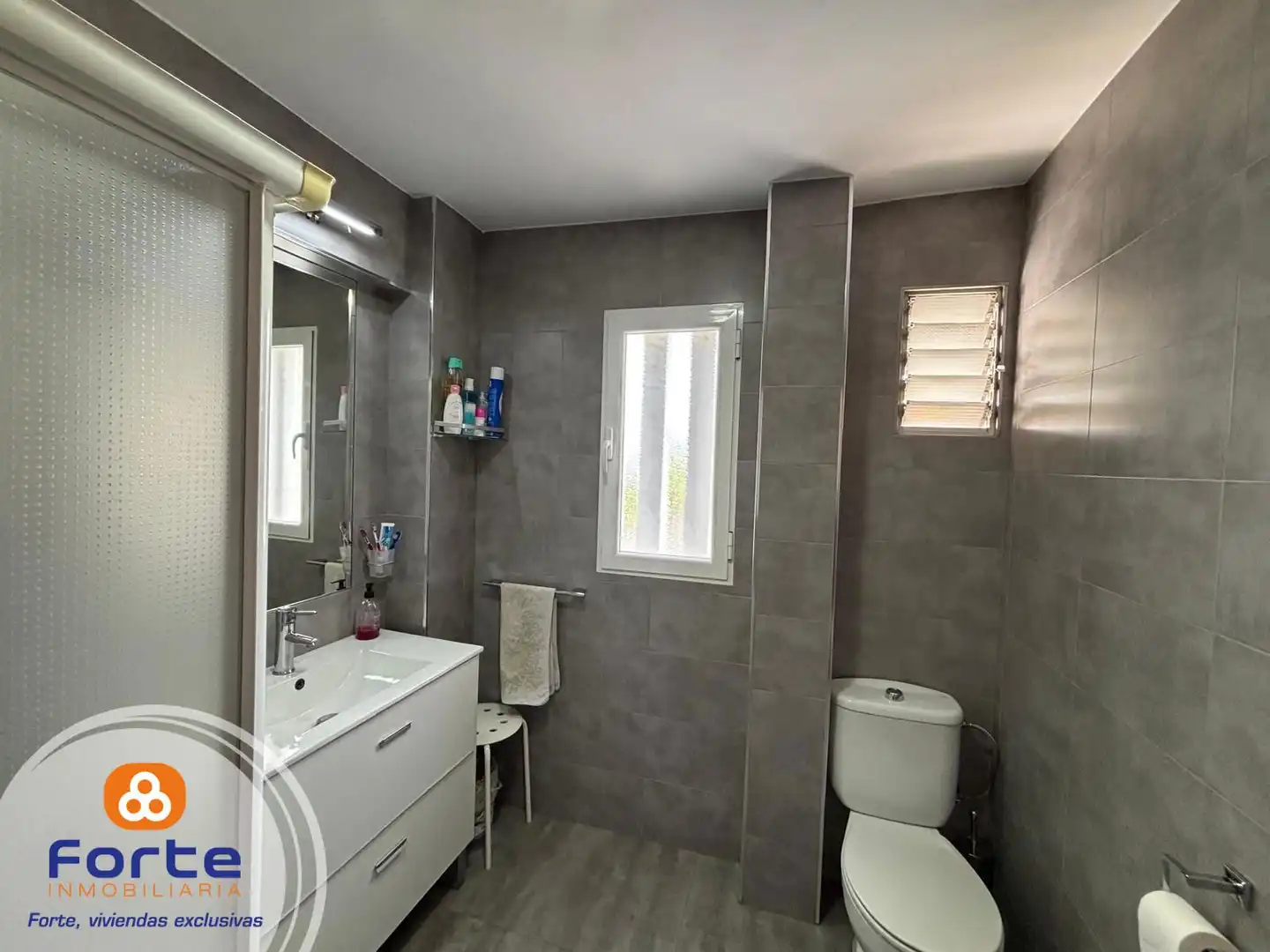Baño de Piso en venta en Córdoba con Aire acondicionado, Calefacción y Terraza
