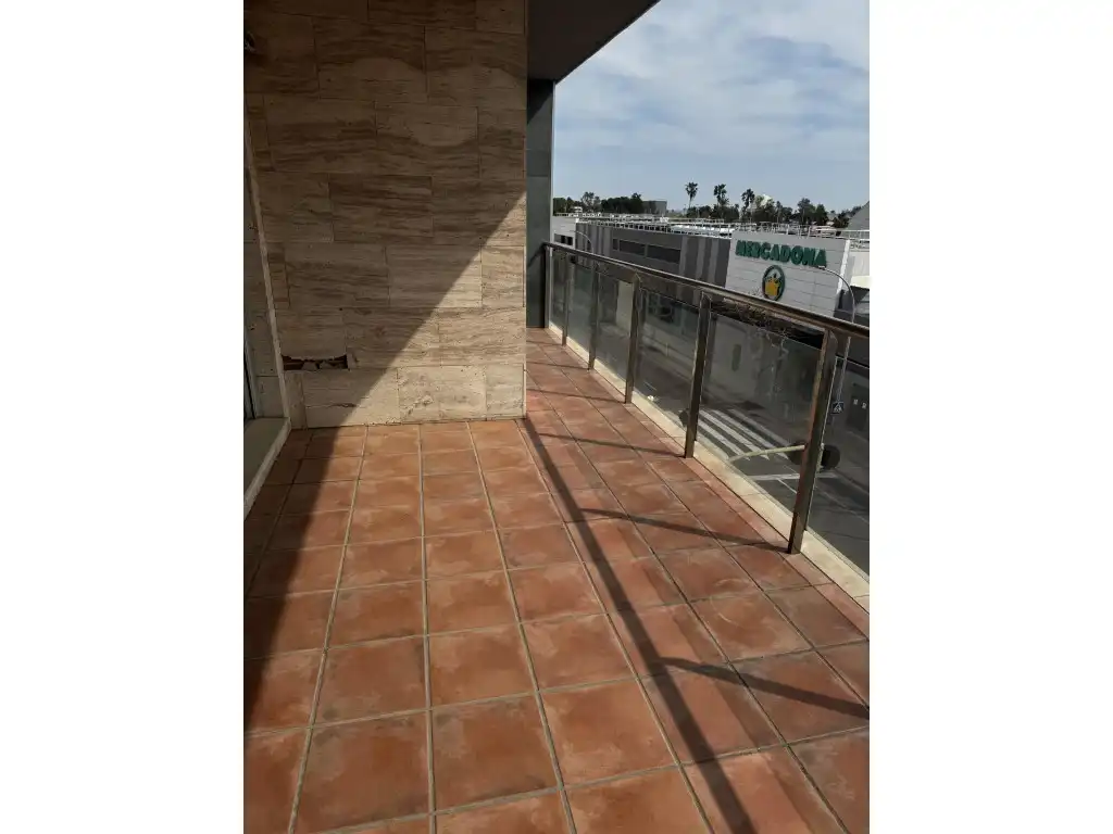 Terraza de Piso en venta en Castellón de la Plana / Castelló de la Plana