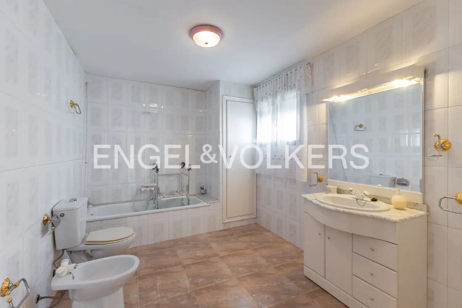 Bathroom of Houses for sale in Villanueva de Castellón  with Heating and Private garden