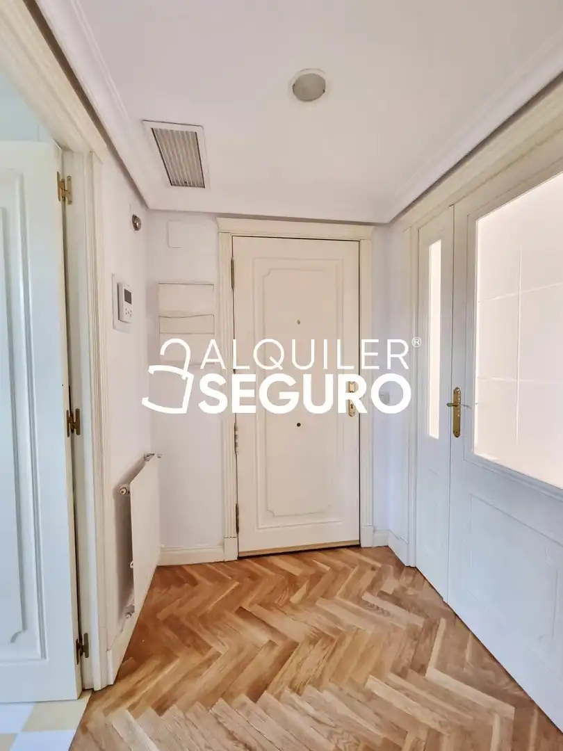 Piso con piscina en alquiler en Talgo, imagen 19