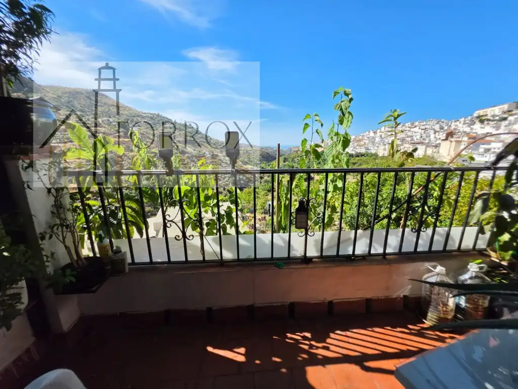 Vista exterior de Casa o xalet en venda en Torrox